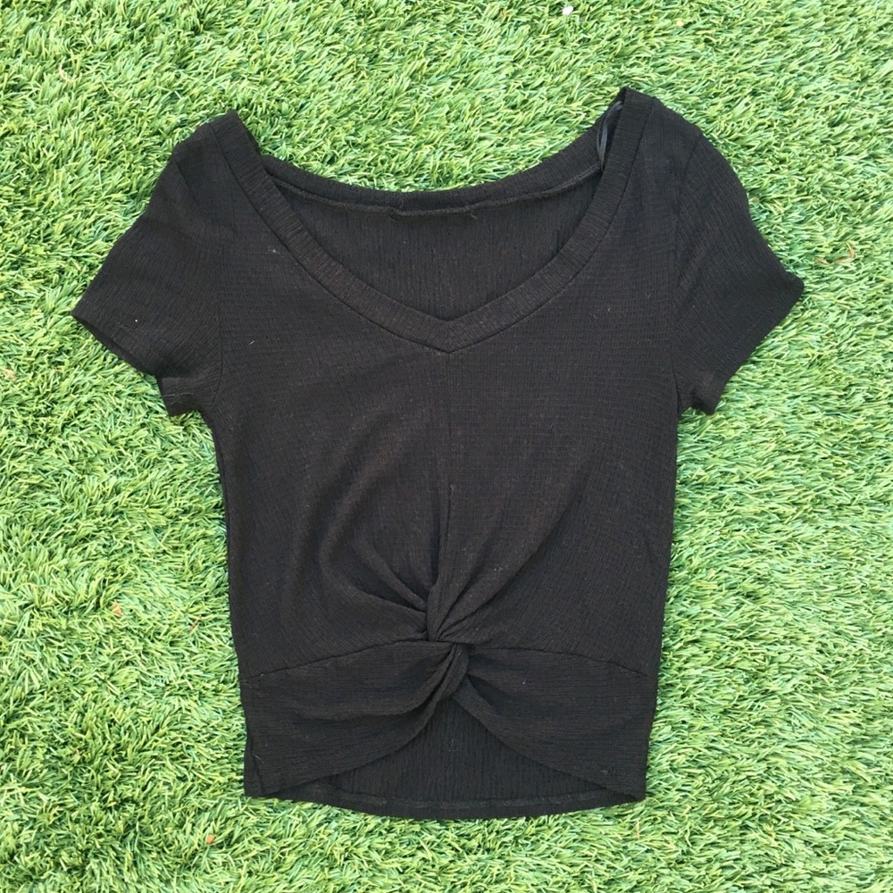 Black Crop Top w/ Front Twist